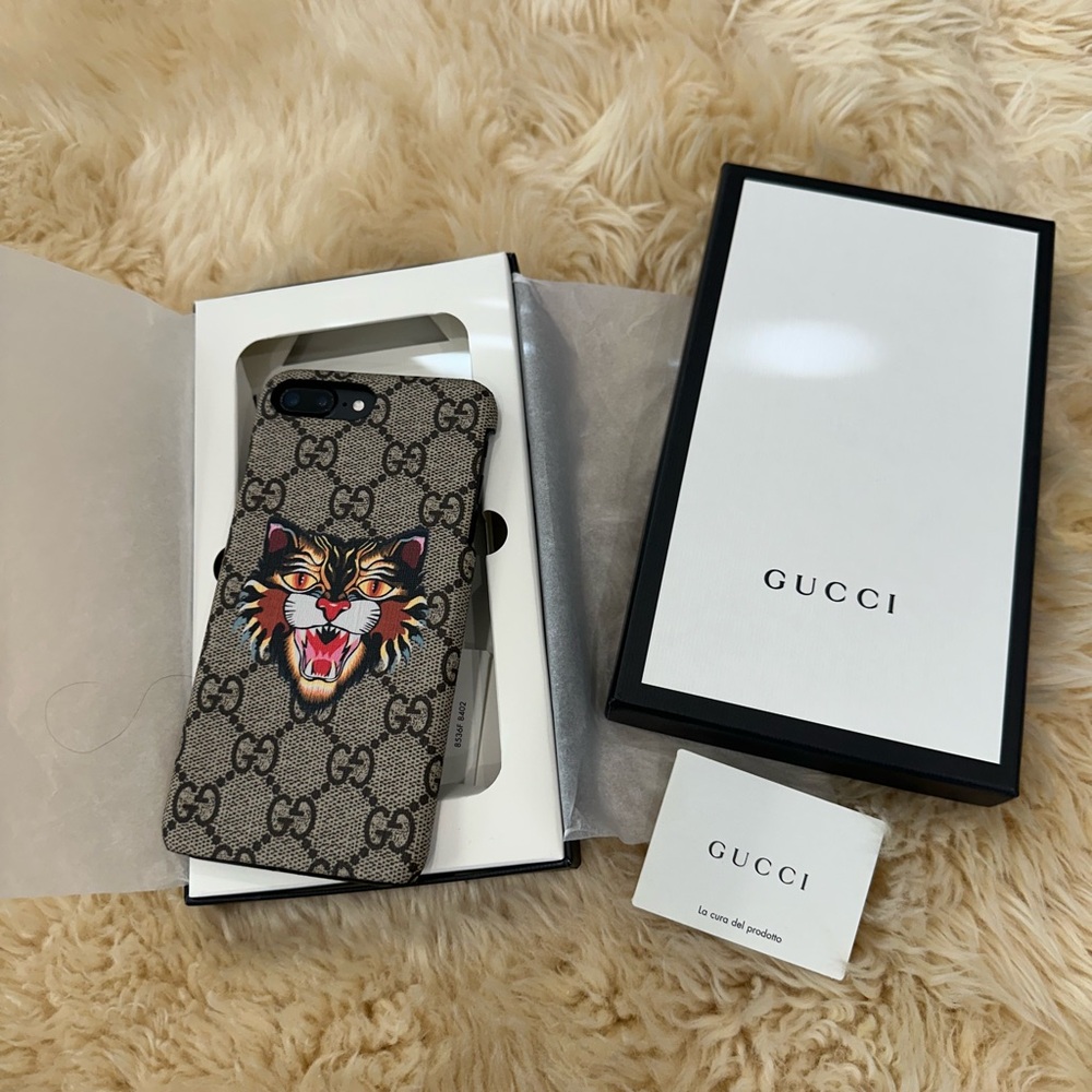 Gucci Designer Phone Case iPhone  7 / 8  New With Gucci Box